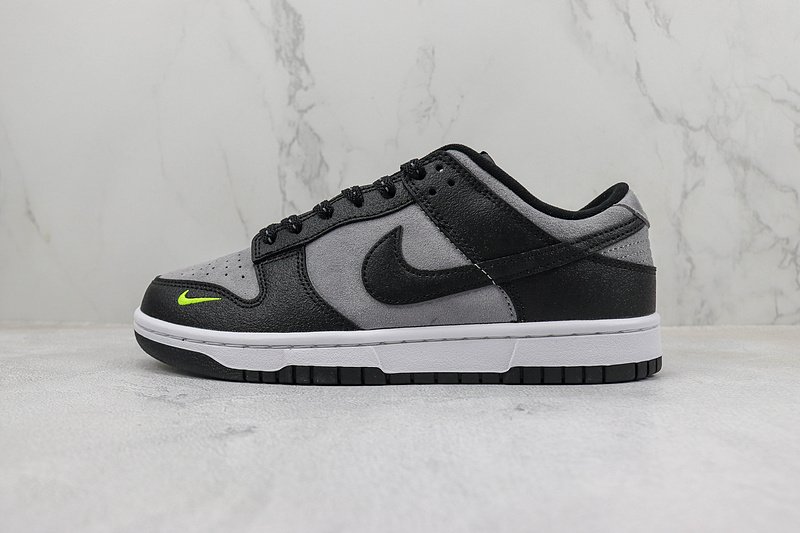 Nike SB Dunk Low "Peter Moore’s" фото № 2