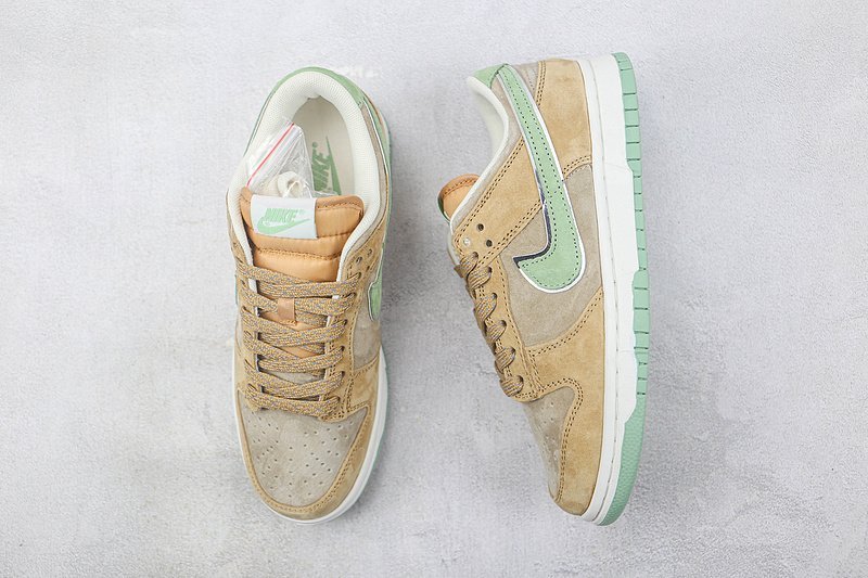 Otomo Katsuhiro x Nike SB Dunk Low "Steamboy OST/Beige/Brown" фото № 7