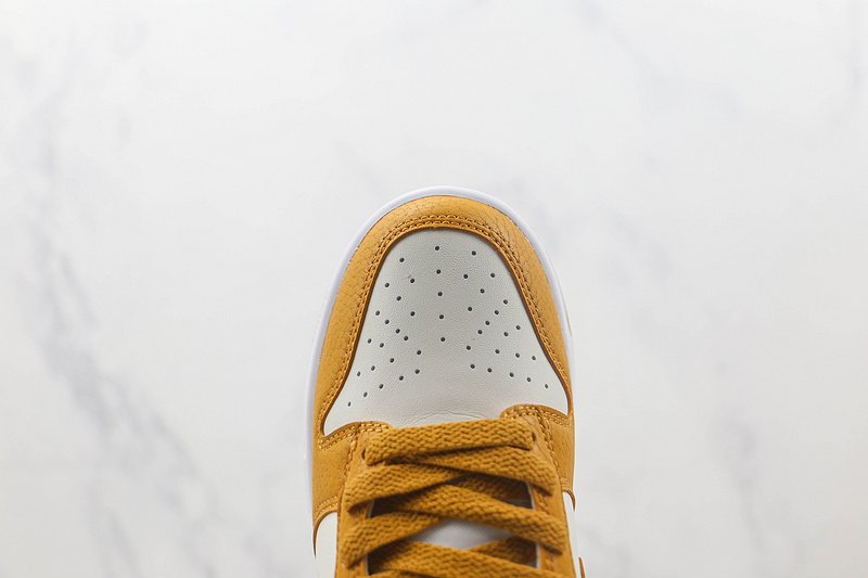 Nike Dunk Low "Gold/White" фото № 4