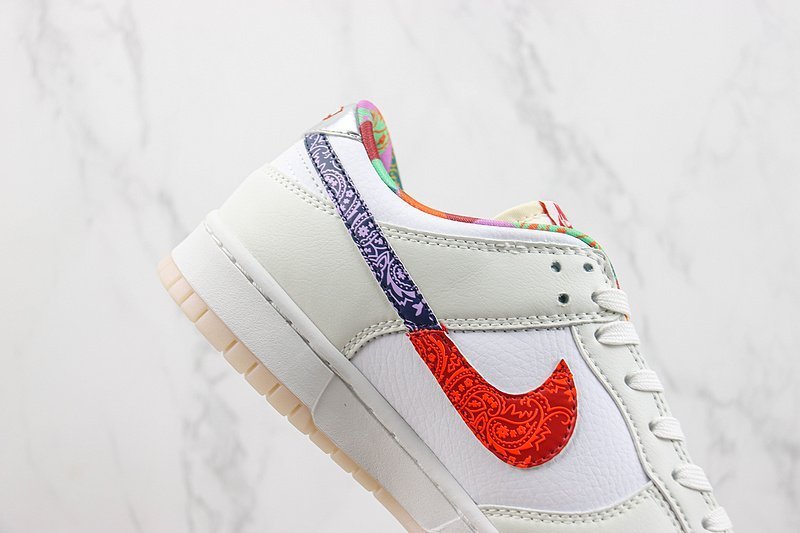 Nike Dunk Low GS "Multi-Color Paisley" фото № 3