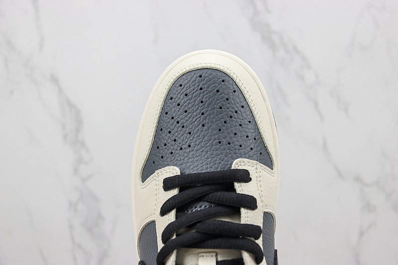 Nike Dunk Low "White/Black/Grey/Smiley" фото № 4