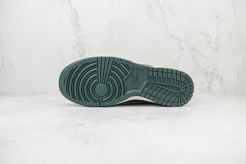 Otomo Katsuhiro x Nike Dunk Low "Steamboy OST/Grey/Dark Green" фото № 8