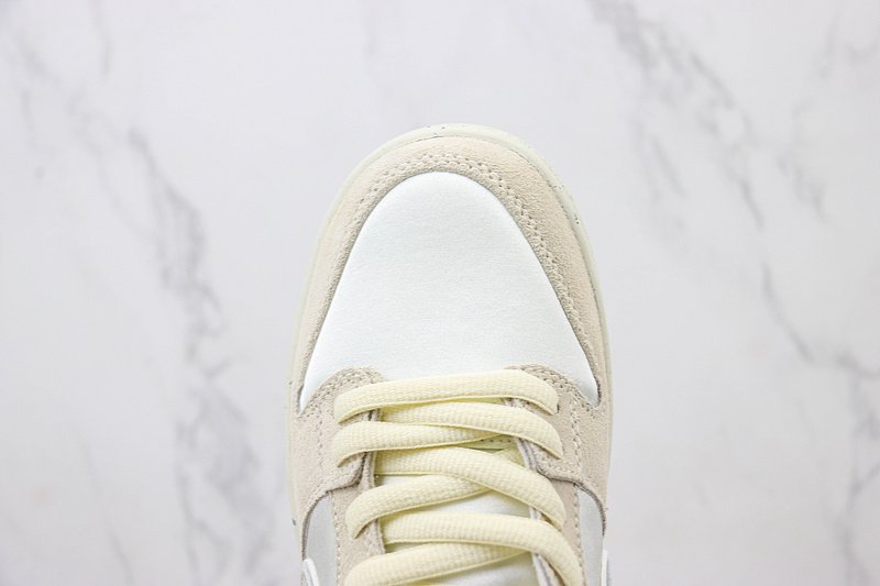 Nike SB Dunk Low "City of Love/Coconut Milk" фото № 4