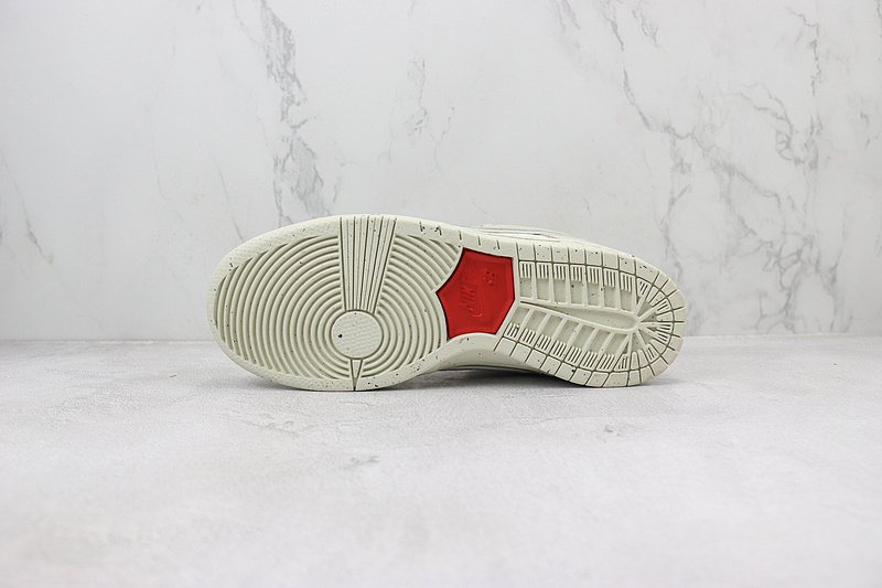 Nike SB Dunk Low "City of Love/Coconut Milk" фото № 8