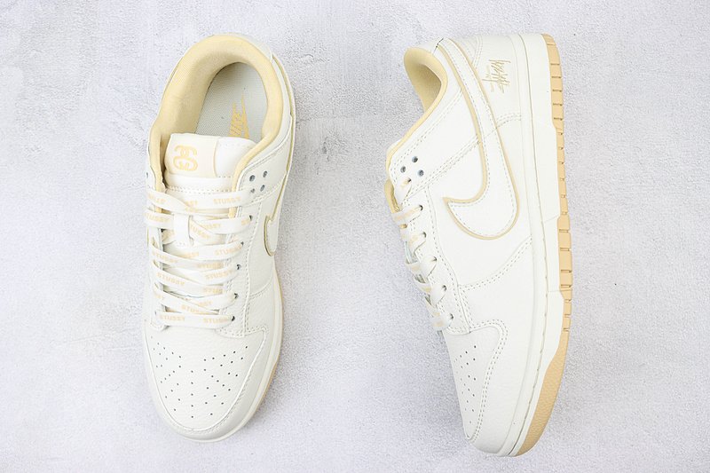 Stussy x Nike Dunk Low "Pearl White/Light Beige" фото № 6