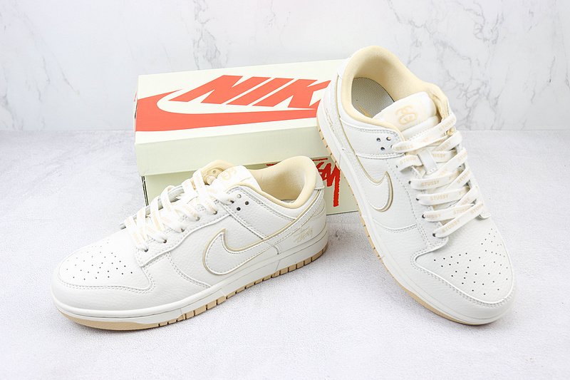 Stussy x Nike Dunk Low "Pearl White/Light Beige" фото № 7