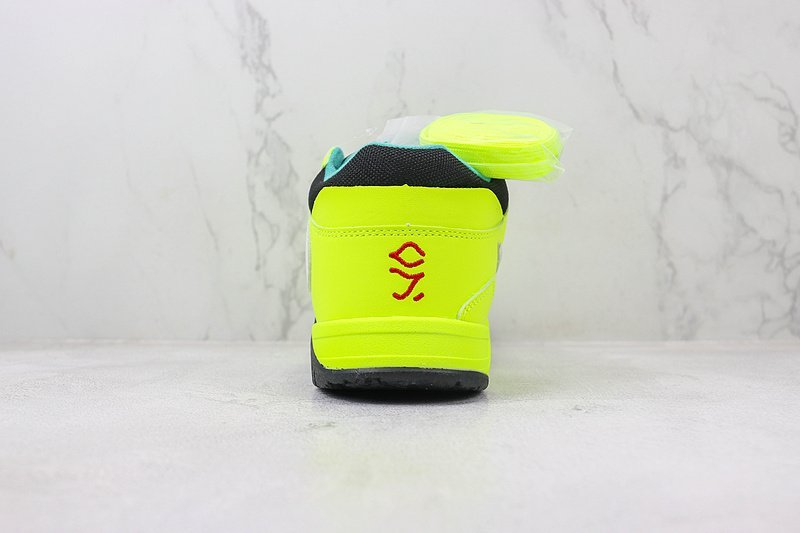 Travis Scott x Jordan Cut The Check "Neon Yellow" фото № 9