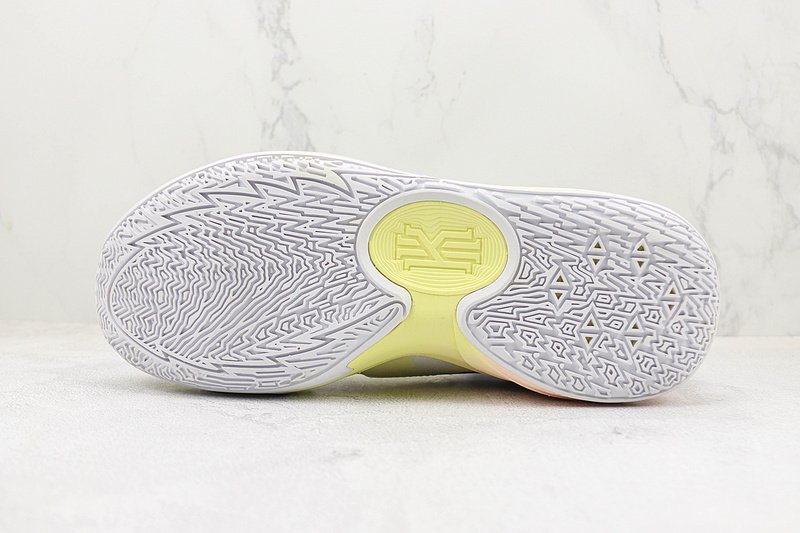 Nike Kyrie Low 5 EP "White Game Royal" фото № 8