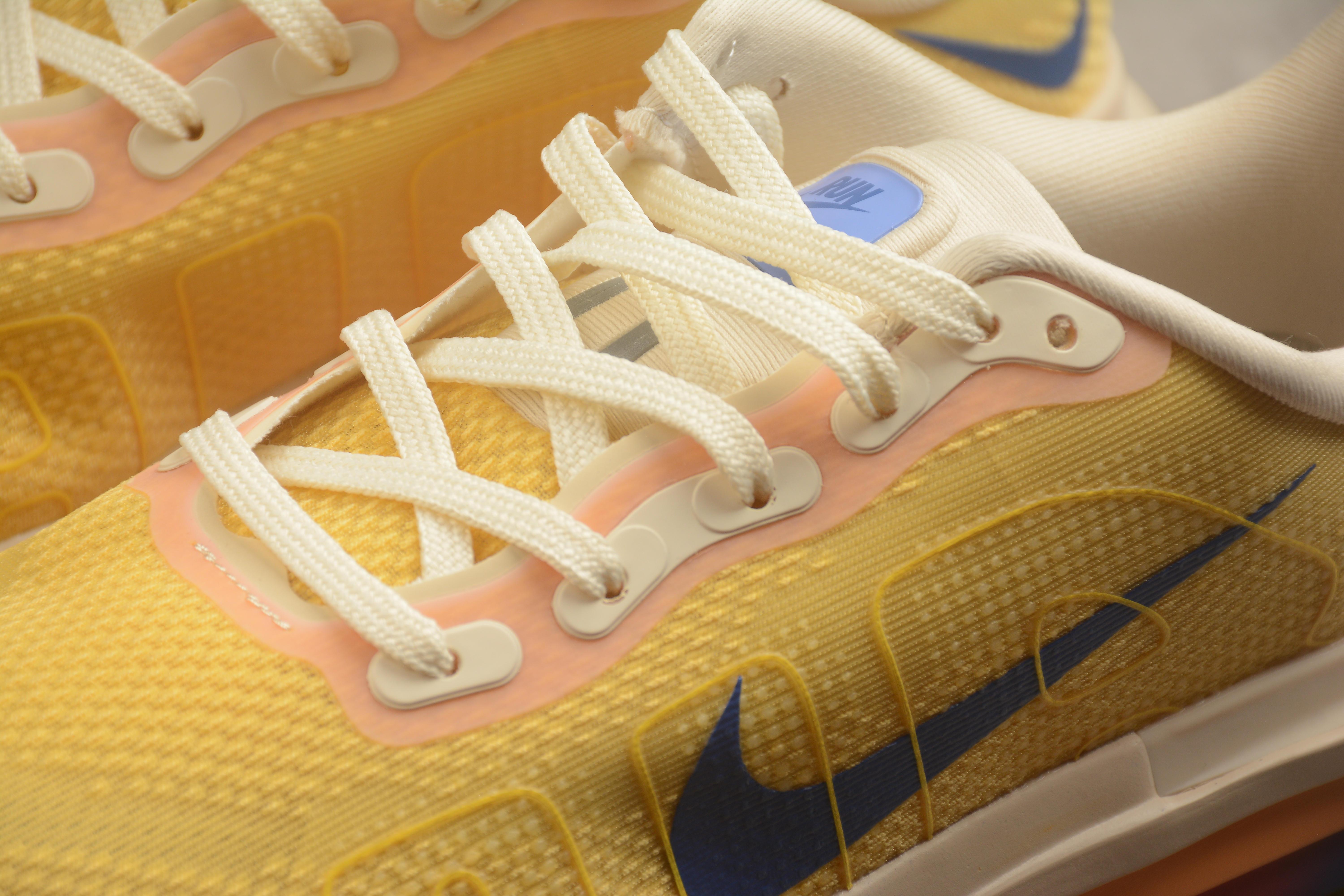 Nike Vomero Premium "Kumquat/Laser Orange" фото № 5