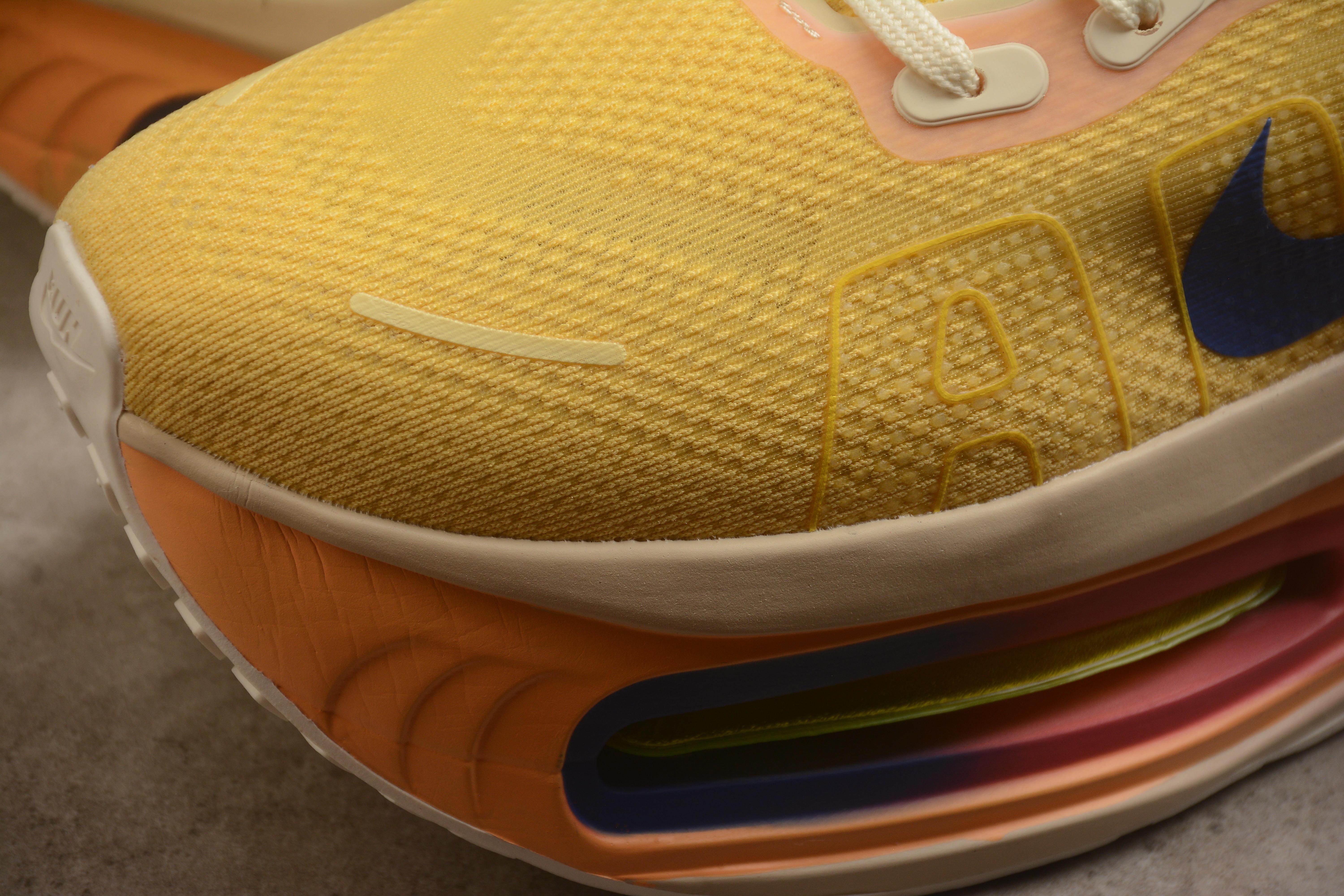 Nike Vomero Premium "Kumquat/Laser Orange" фото № 4