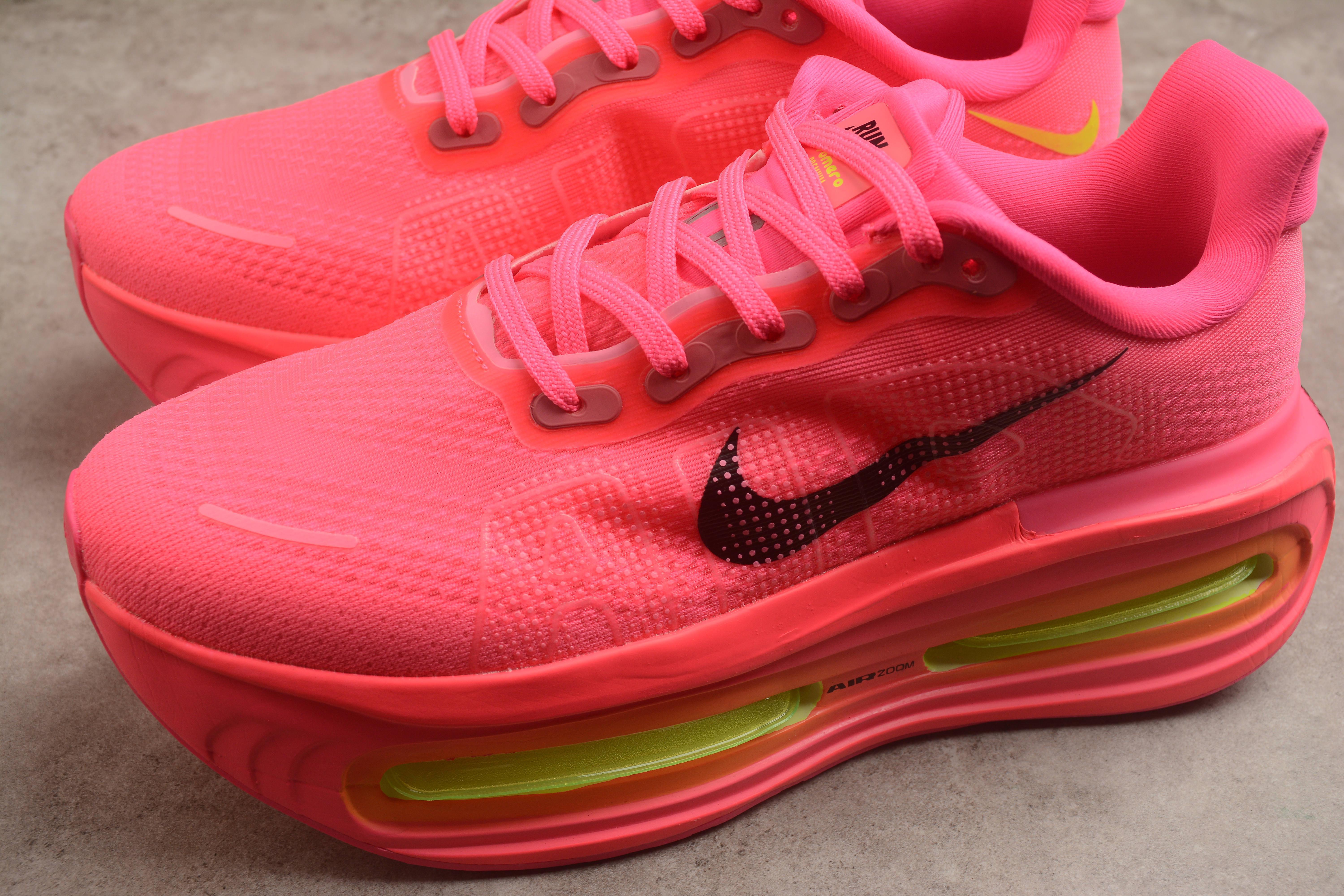 Nike Vomero Premium "Laser Pink/Pink Foam" фото № 3