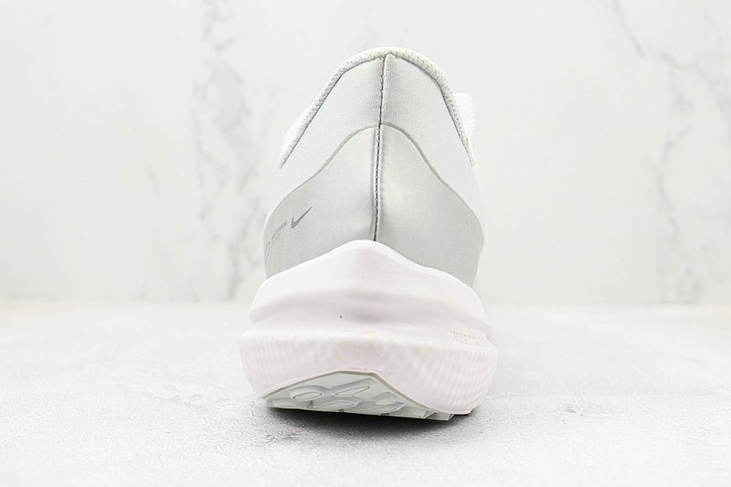 Nike Air Winflo 9 "White Pure Platinum" фото № 9