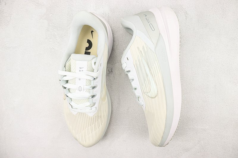 Nike Air Winflo 9 "White Pure Platinum" фото № 6