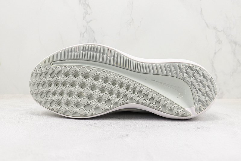 Nike Air Winflo 9 "White Pure Platinum" фото № 8