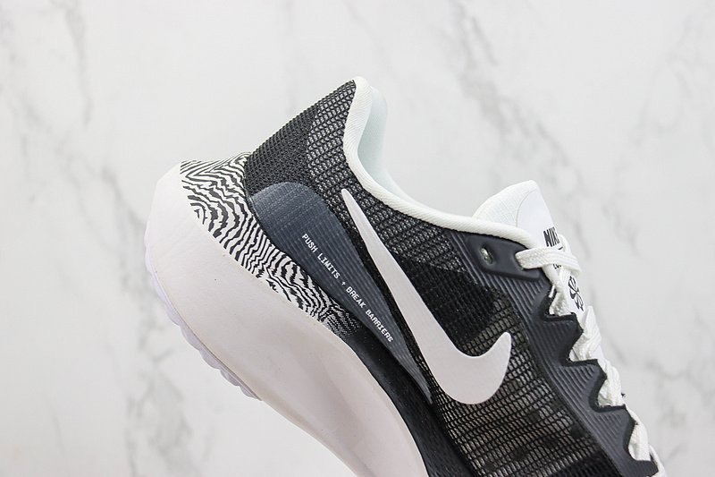 Nike Zoom Fly 5 Premium "Road" фото № 4