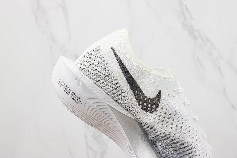 Nike ZoomX Vaporfly Next "White/Silver" фото № 4