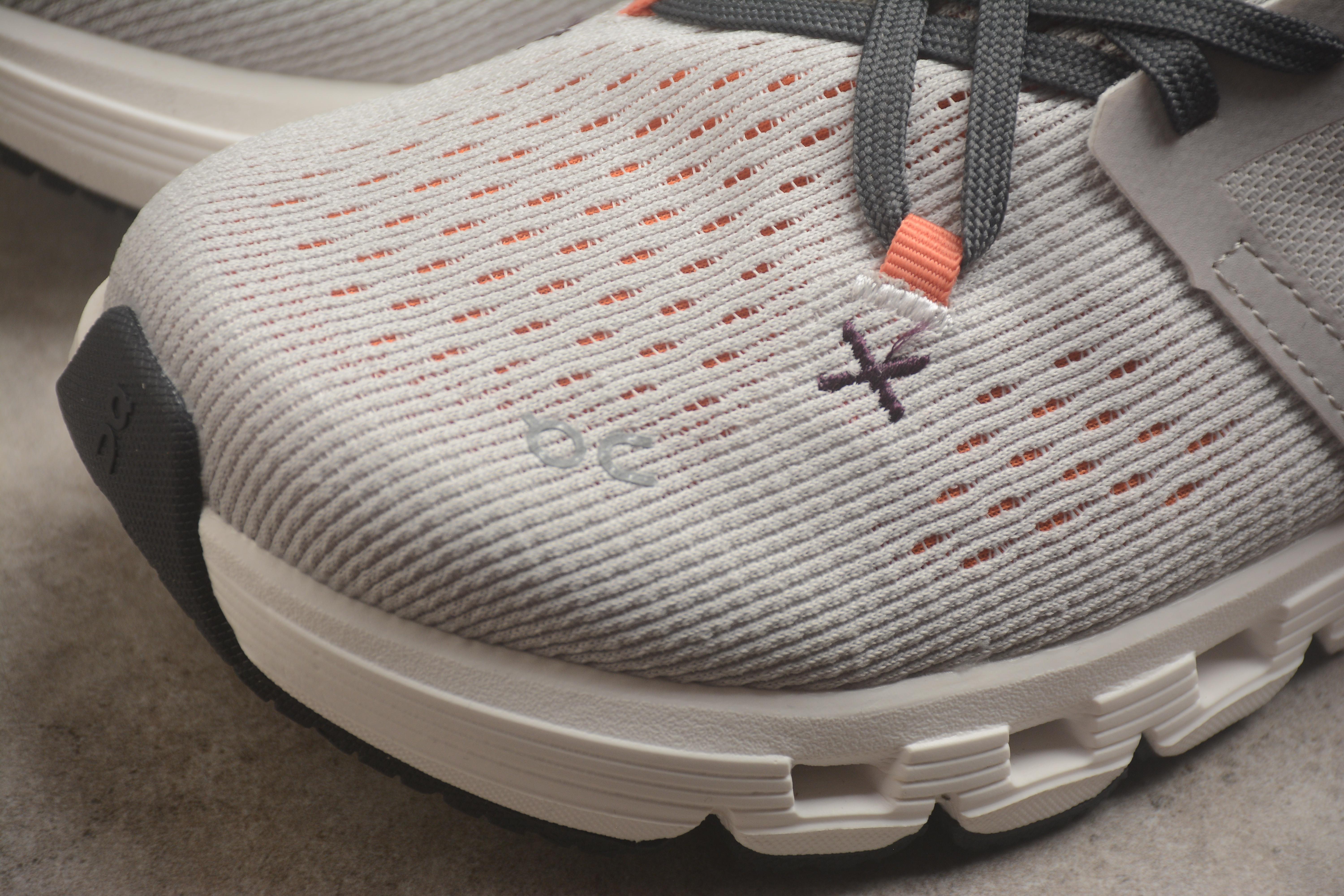 On Cloud X 4 "Silver/Flame" фото № 7