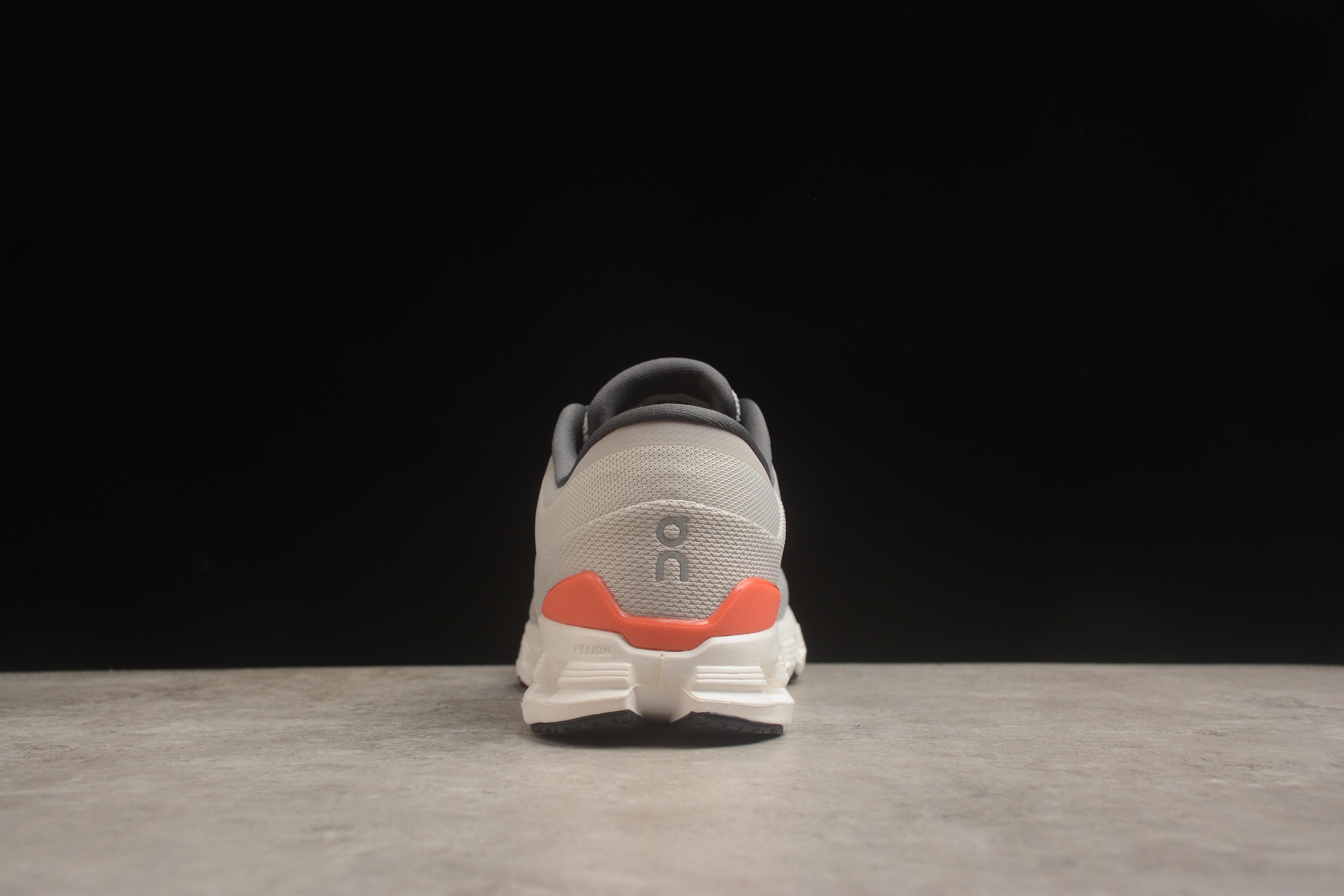 On Cloud X 4 "Silver/Flame" фото № 5