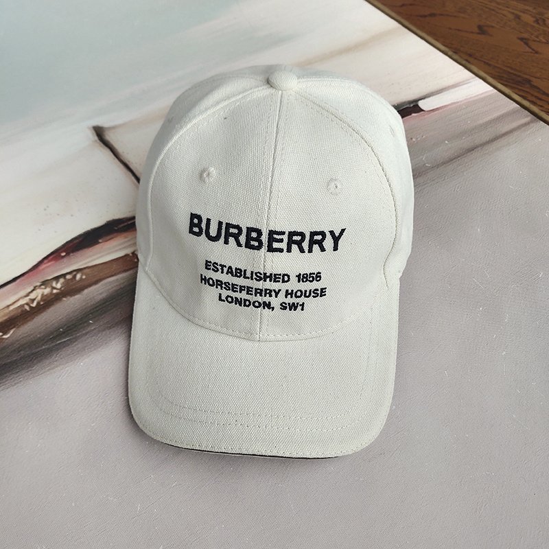 Кепка Burberry With Text Accompaniment "White" фото № 8