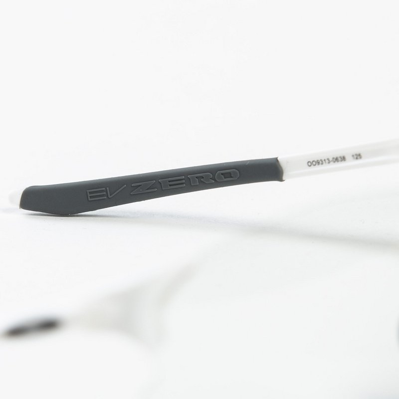 Солнцезащитные очки Oakley Wide Frame With Small Logo "White" фото № 6