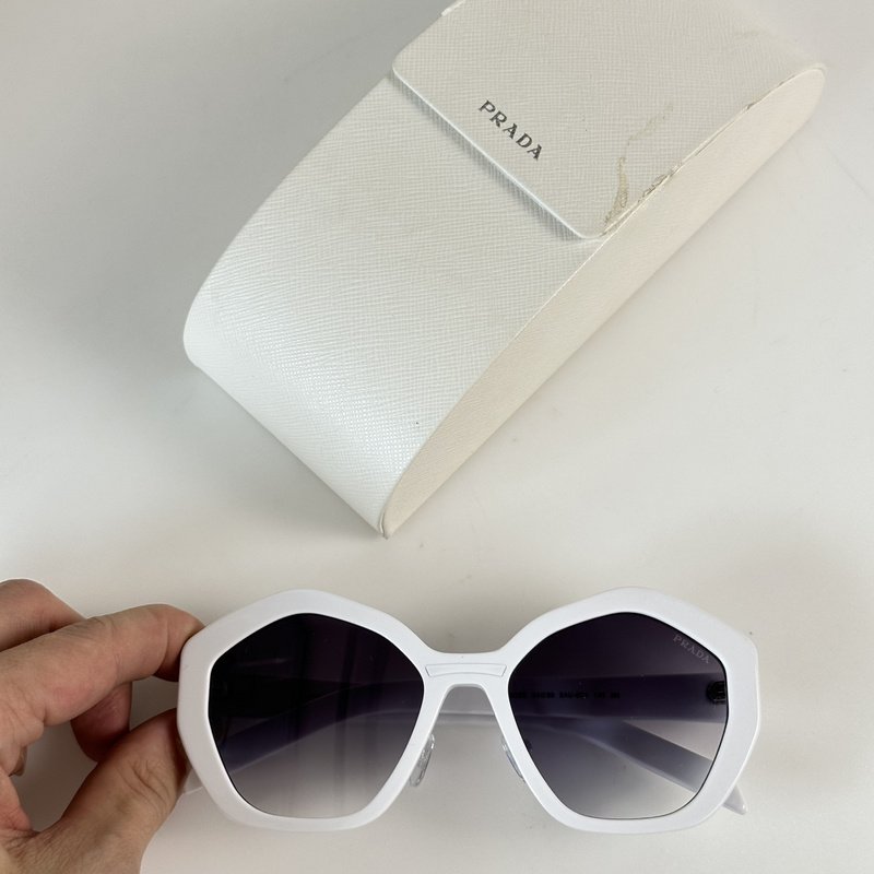 Солнцезащитные очки Prada Hexagon Form With Logo "White" фото № 2