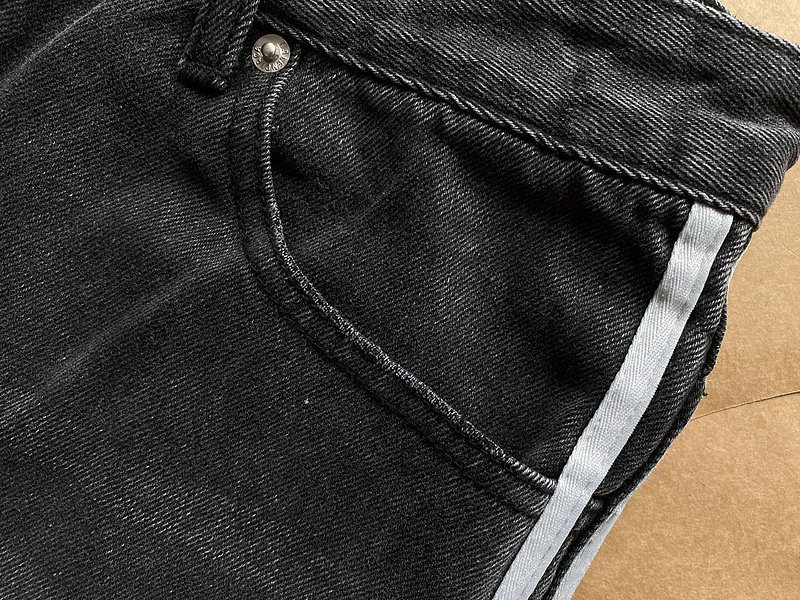 Джинсы Balenciaga X Adidas With White Stripes "Black" фото № 4