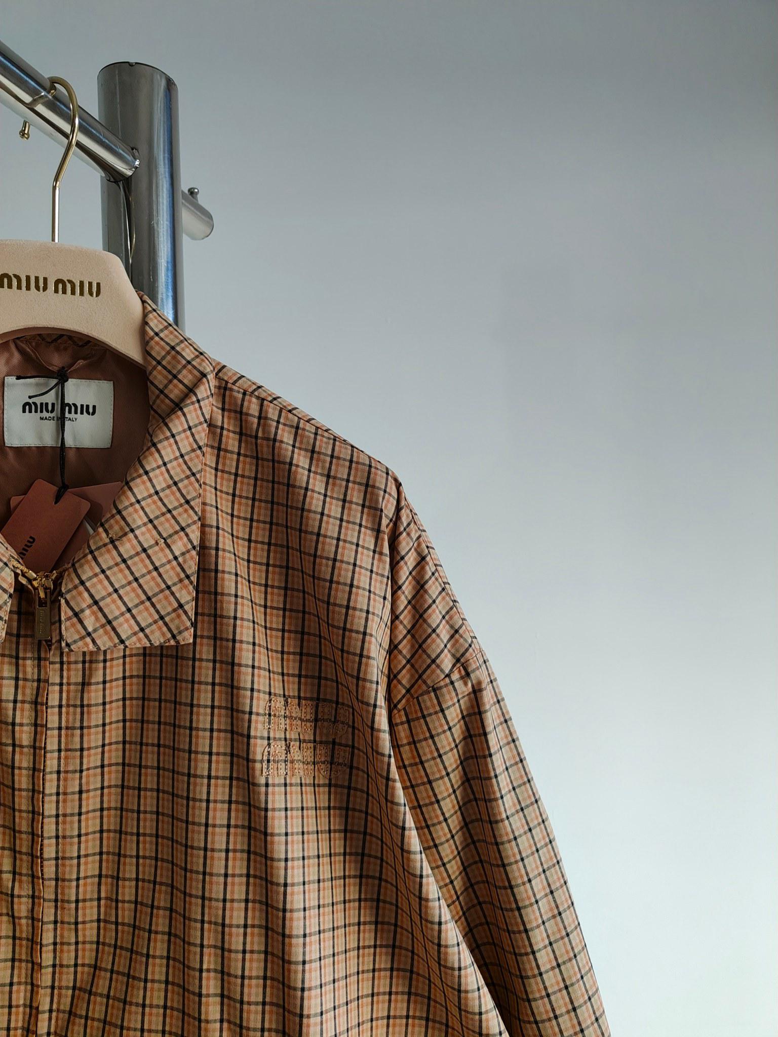 Куртка-бомбер Miu Miu Checked Print Light Brown Logo "Brown" фото № 2