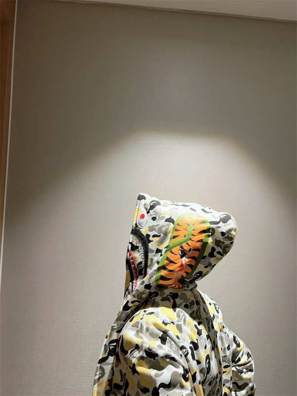 Худи A Bathing Ape Color Camouflage Shark Zip "Yellow" фото № 7