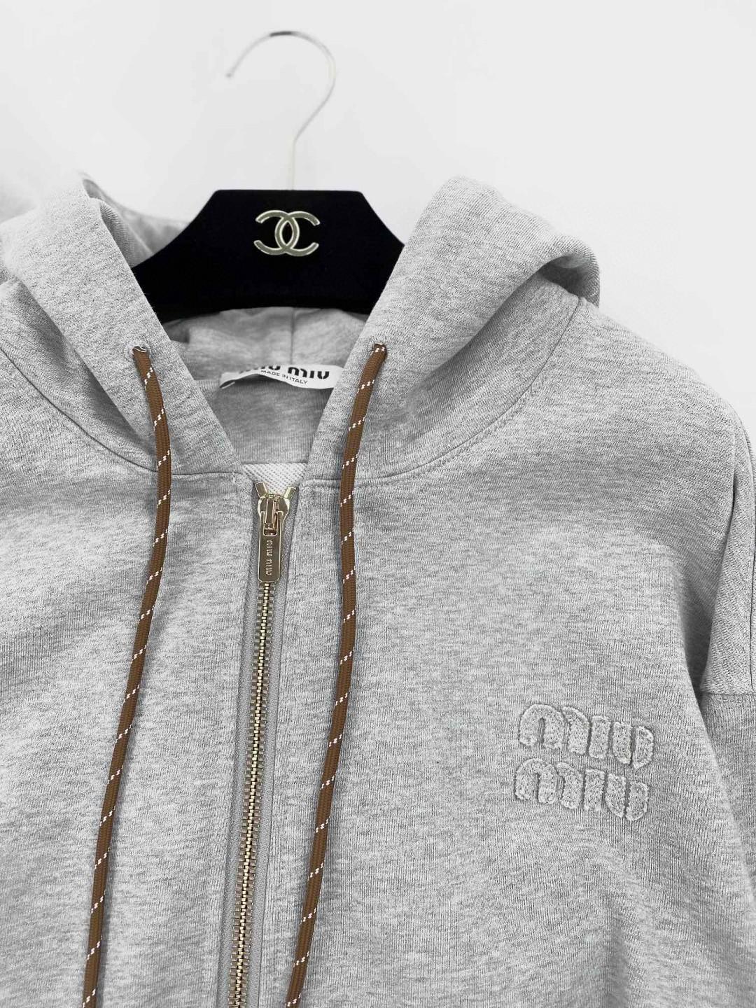 Худи Miu Miu Frontside Gray Volumetric Logo Miu Miu "Gray" фото № 2