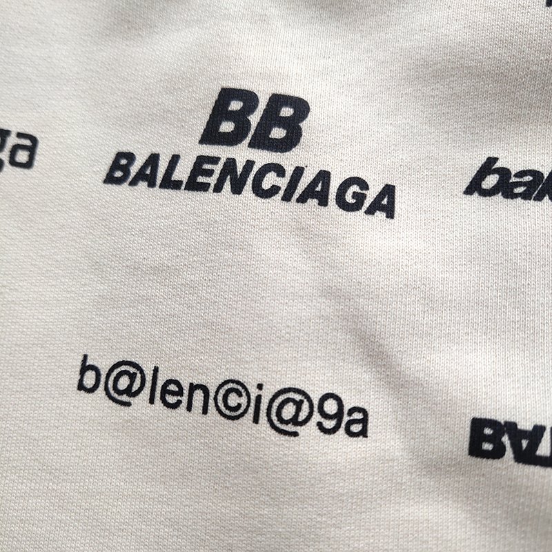 Шорты Balenciaga With Multi-Faceted Logos "White" фото № 9