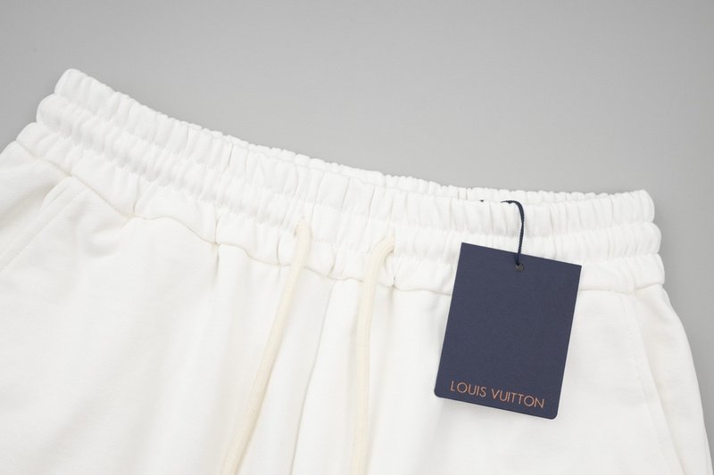 Шорты Louis Vuitton With Logo Strip - Comfort "White" фото № 5