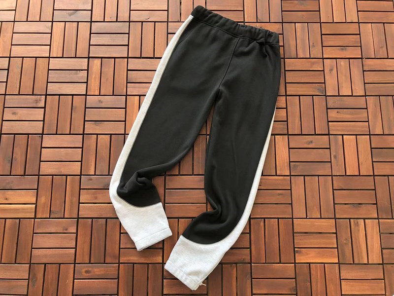 Штаны Trapstar Bicolor With Colorful Embroidered Logo Lettering "Black,Blue" фото № 3