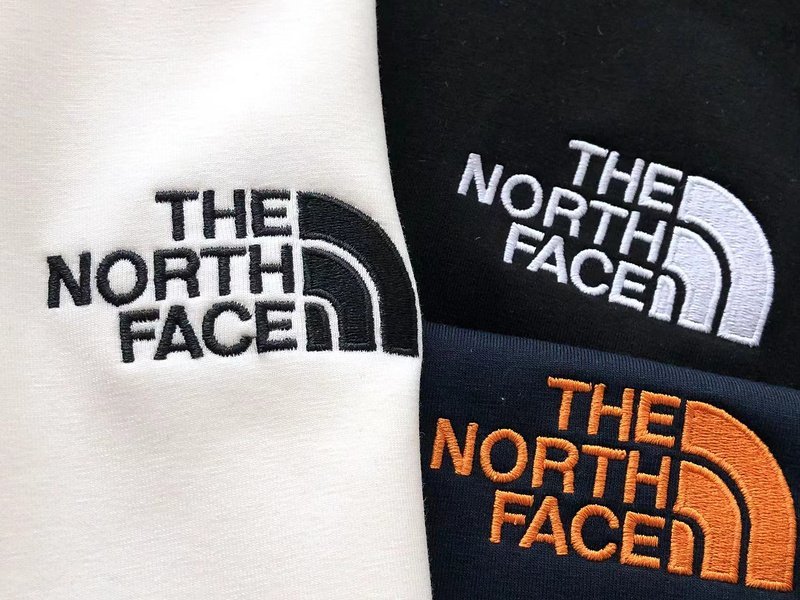 Свитер The North Face Plain With Small Logo "White" фото № 3