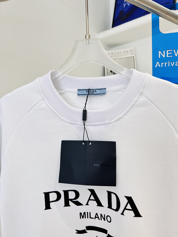 Свитшот Prada Ribbon And Brand Coat Of Arms "White" фото № 2