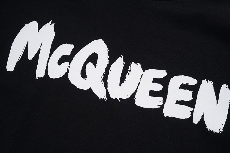 Футболка Alexander Mcqueen Inscription And Small Logo Inside Rectangle Front "Black" фото № 3