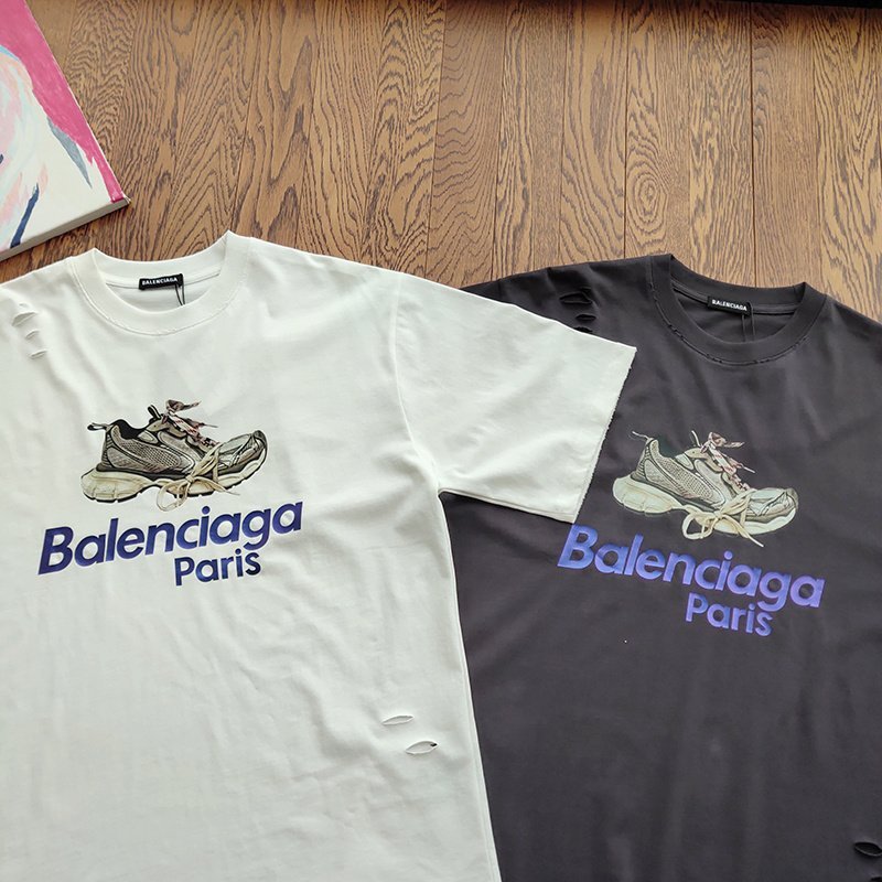 Футболка Balenciaga Torn Style With Printed Shoes "Black" фото № 6