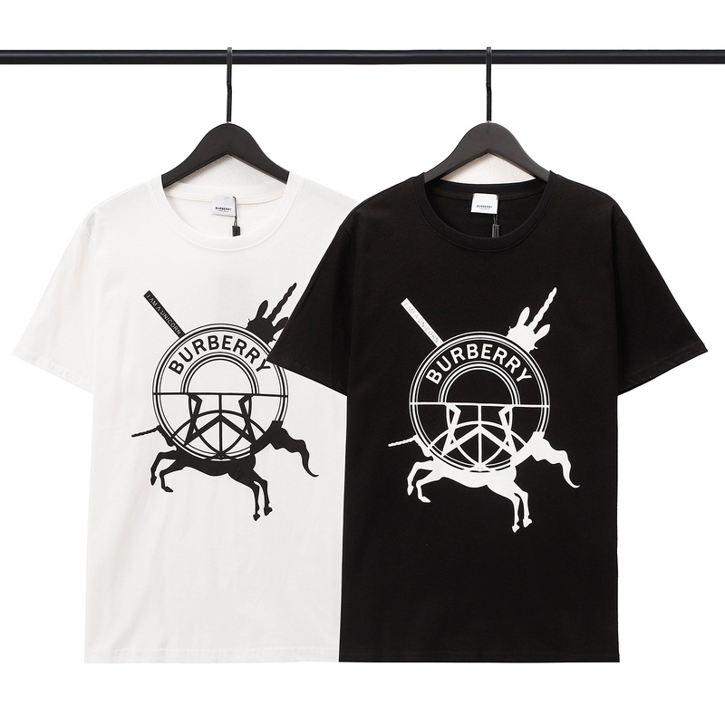 Футболка Burberry With Pegasus Print And Logo "Black" фото № 7