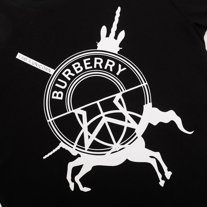 Футболка Burberry With Pegasus Print And Logo "Black" фото № 4