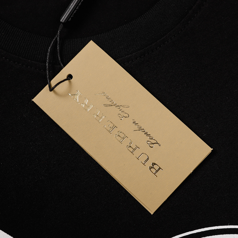 Футболка Burberry With Pegasus Print And Logo "Black" фото № 3