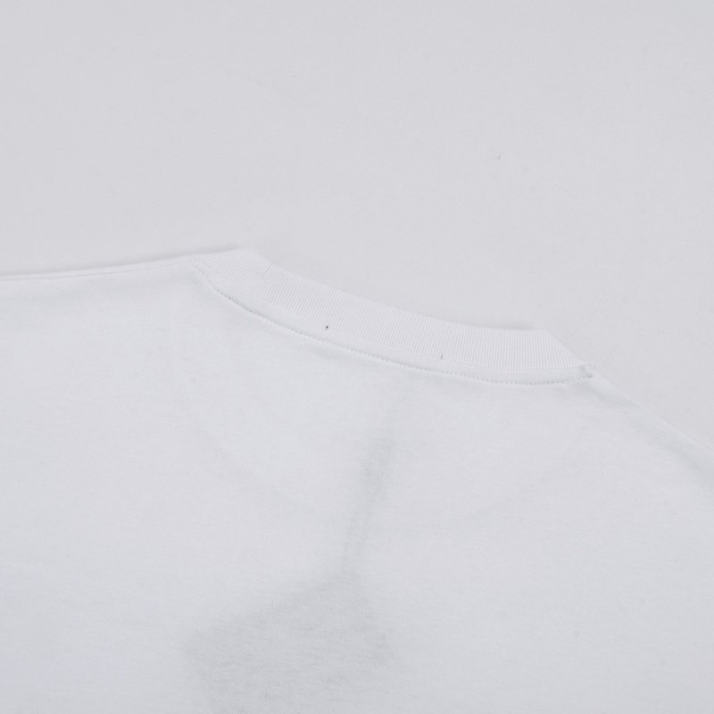 Футболка Dolce And Gabbana With An Embossed Logo "White" фото № 2