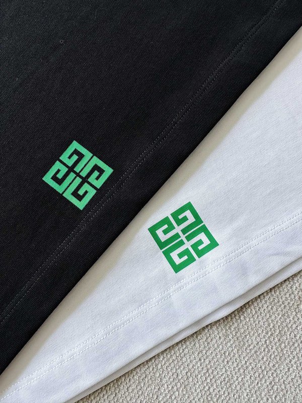 Футболка Givenchy Base With Green Brand Logo "White" фото № 4