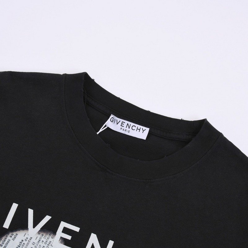 Футболка Givenchy Newspaper Print "Black" фото № 3