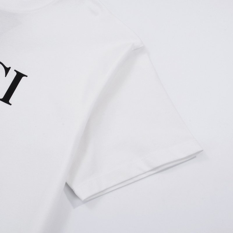 Футболка Gucci With Graphic Print Of Sneakers "White" фото № 6