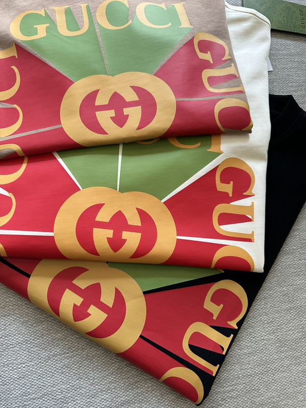 Футболка Gucci With A Bright Logo "Black" фото № 4