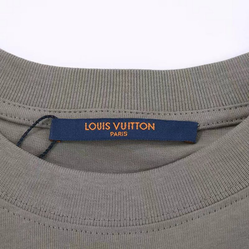 Футболка Louis Vuitton With Logo On The Pocket "Gray" фото № 3
