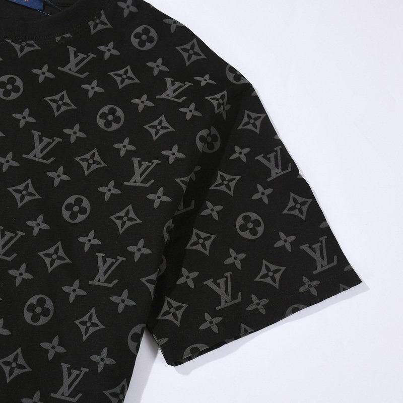 Футболка Louis Vuitton Print With Brand Logos "Black" фото № 2