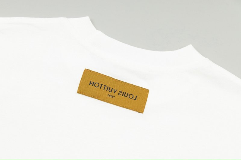 Футболка Louis Vuitton With Text Logo - In Monochrome Style "White" фото № 3