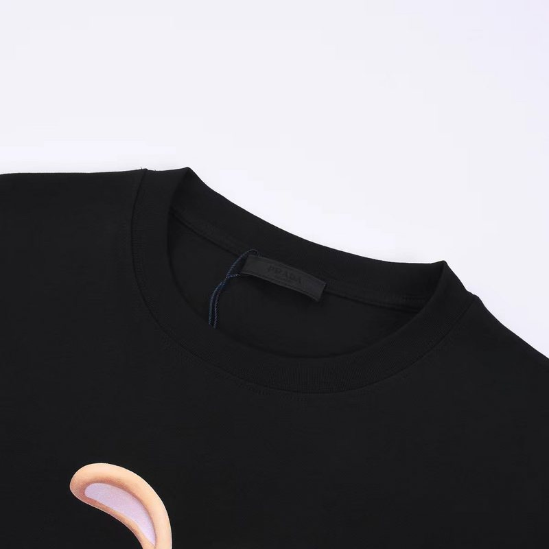 Футболка Prada Print Of Walking Rabbit "Black" фото № 2