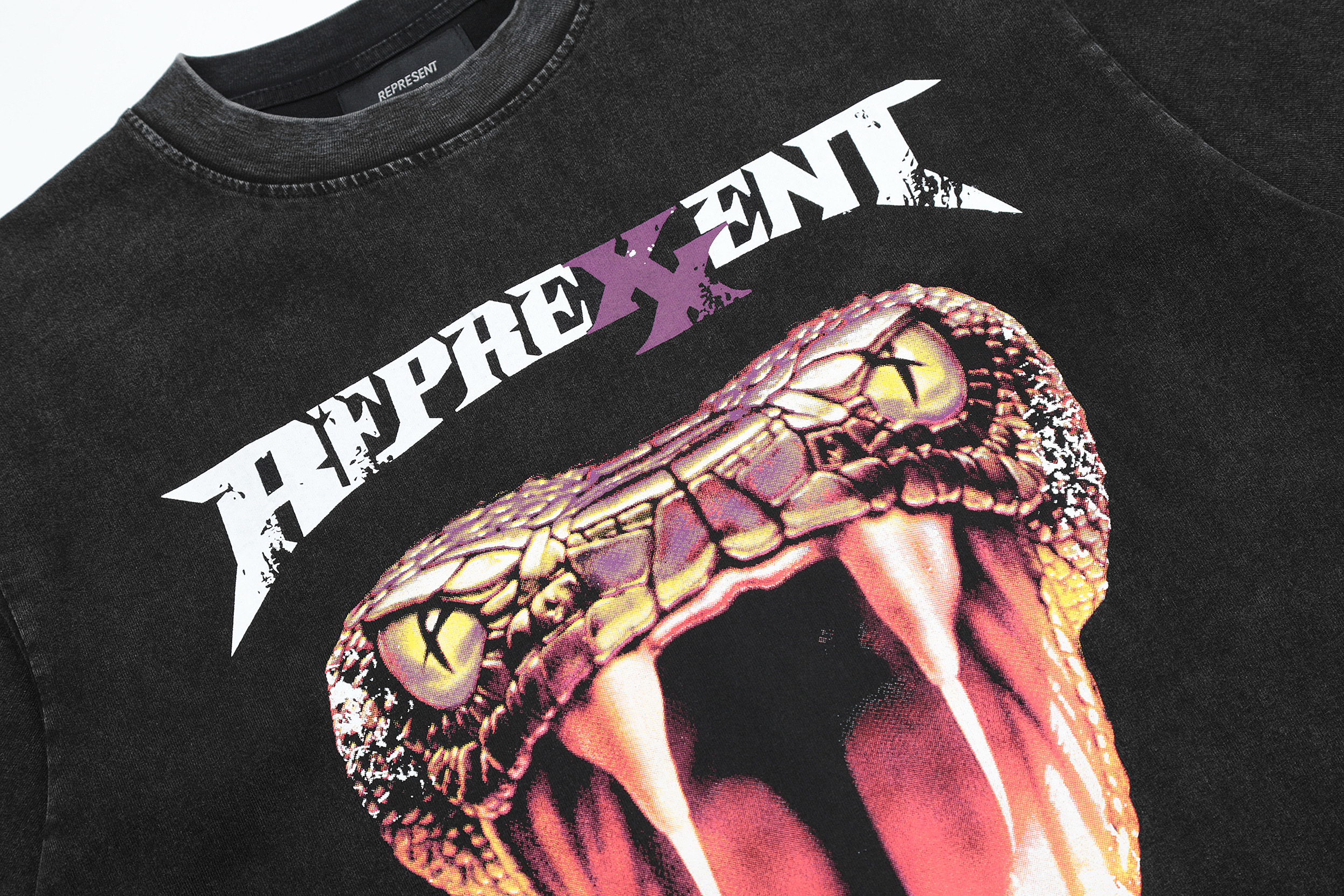 Футболка Represent Machine Gun Kelly Bought a Cobra "Black" фото № 6