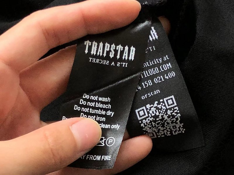 Футболка Trapstar Logo Lettering With Aim "Black" фото № 4